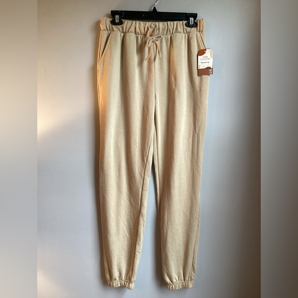 Align Collective Tan joggers - Picture 5 of 5